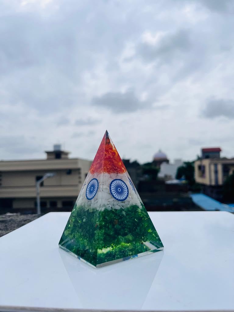 Large Orgone Crystal Pyramid Indian Flag Tiranga Organite Money Crystal Healing Stone Pyramid Positive Energy Home Office Table Decor Gift