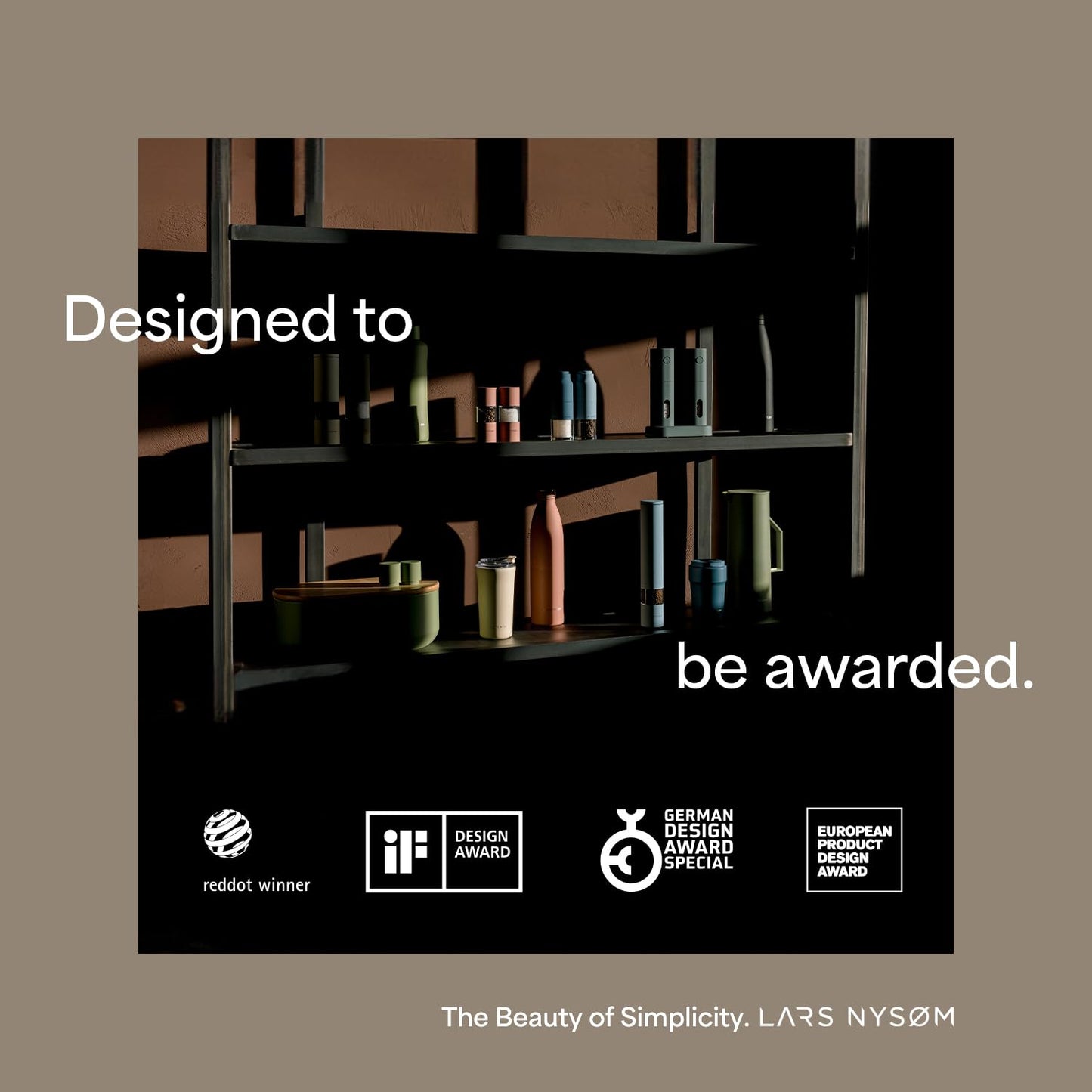 LARS NYSØM Salt Pepper Mill Manual with adjustable ceramic grinder from coarse to fine I Design Spice Mill (Carbon Black)