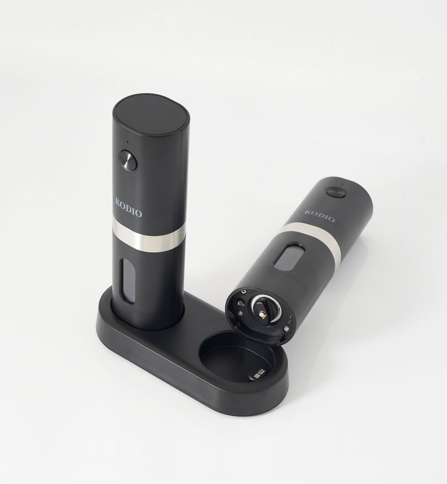 Electric Salt and Pepper Grinder Set, Rechargeable Base, Automatic Salt & Pepper Mill Refillable with USB Cables, Salt and Pepper Shakers, LED Light, One Hand Operation, 2 Adjustable Coarseness Mills