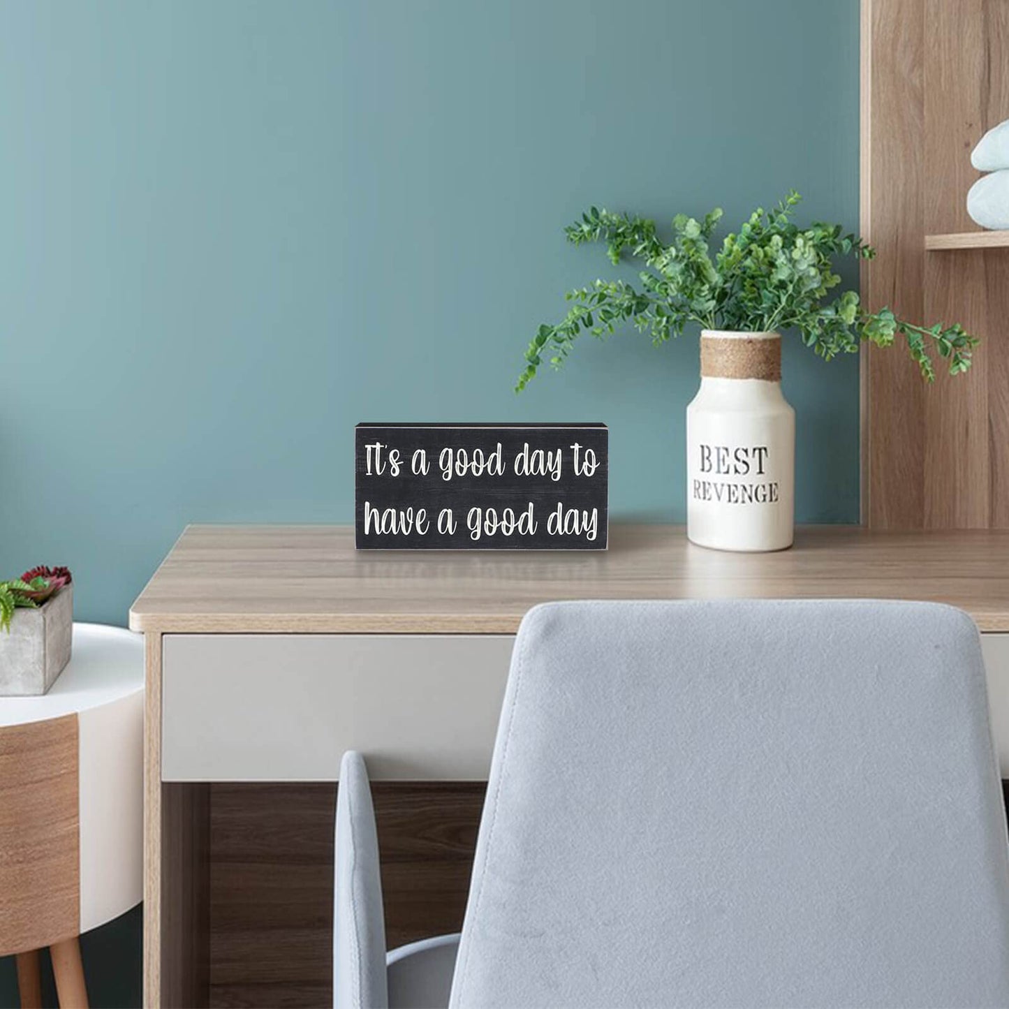 Esur Home Office Cubicle Desk Decor, Motivational Farmhouse Shelf Decorations Wooden Sign, Cute Desk Accessories for Women - It's A Good Day To Have A Good Day