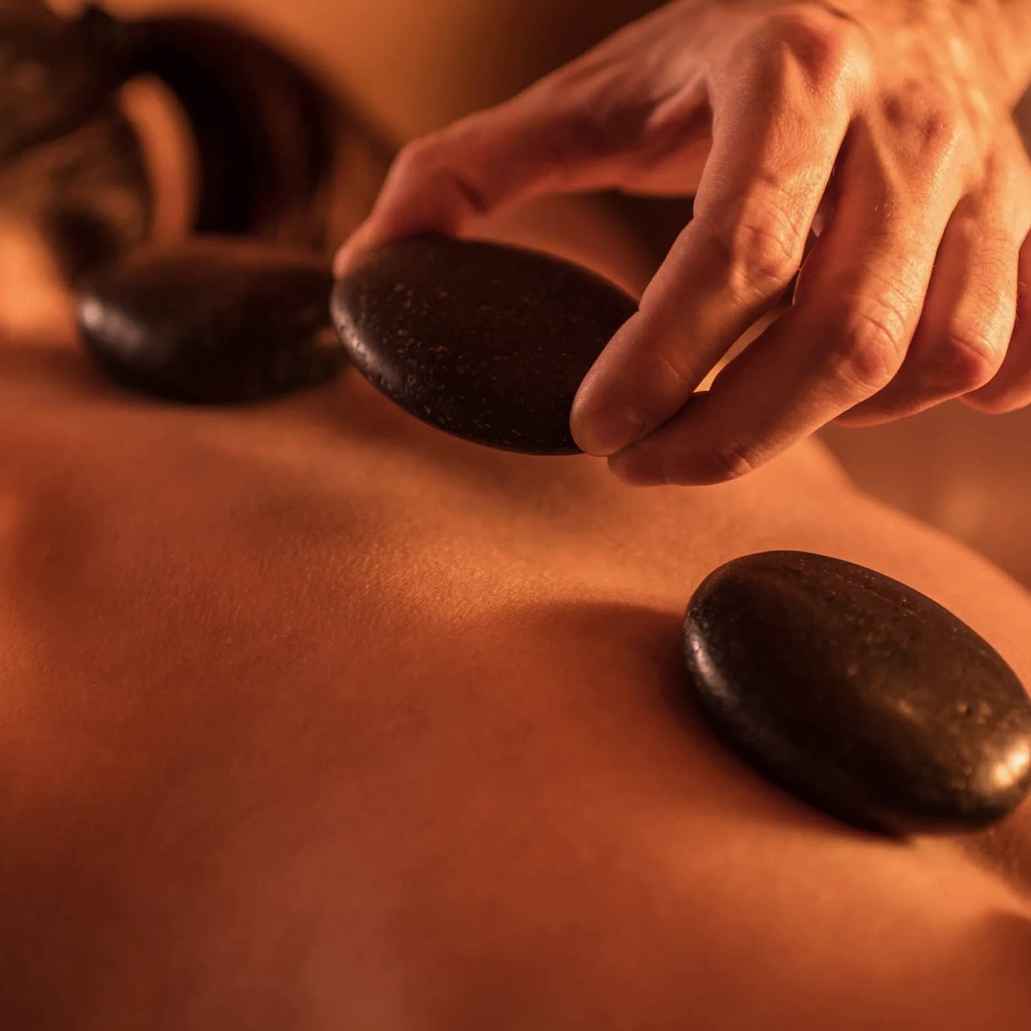 SOUJAP 16 Pack 3.15 Inch Basalt Massage Stones, Large Massage Hot Round Stones, Black Essential Basalt Rocks for Relaxation, Home Spa