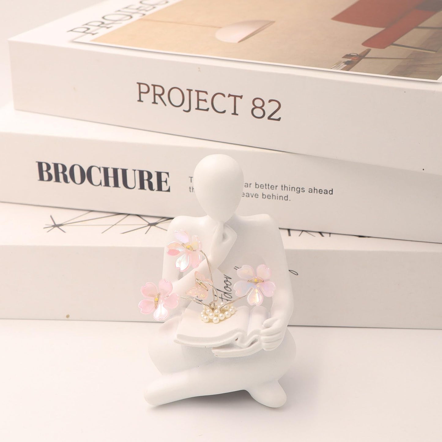 Sewinde Bookshelf Decor Thinker Statue, Battery Powered Night Light, Modern Abstract Reading Figurines Home Decoration, Living Room Office Shelf Table Desk Decor, Aesthetic Gift