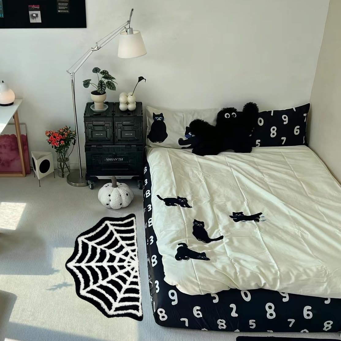 Casasphere Spider Web Bathroom Rugs, Halloween Bath Mat Non-Slip Bath Rug Machine Washable Goth Rug, 31"×20" Small Area Rugs for Front Door Bedroom Kitchen(Black)