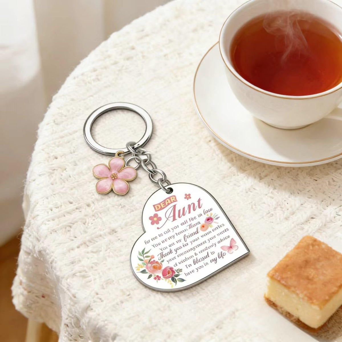 To My Aunt Music Box & Engraved Keychain Gift Set - Elegant Piano Shaped Musical Box, Wind-up Clockwork Mechanism - Meaningful Birthday, Mother's Day, Christmas Keepsake for Aunt from Niece Nephew