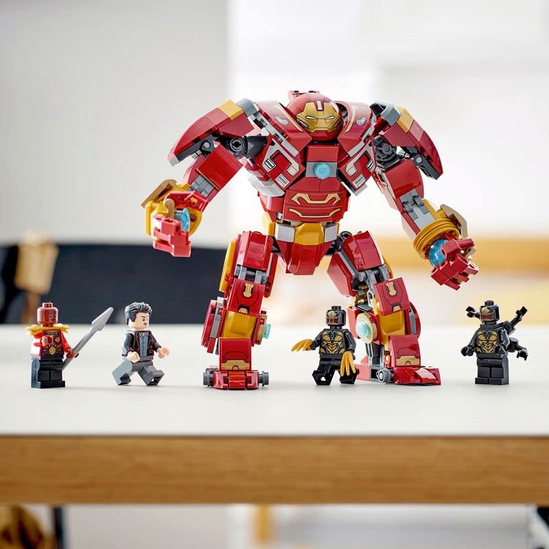 LEGO Marvel The Hulkbuster: The Battle of Wakanda Action Figure, Buildable Toy with Hulk Bruce Banner Minifigure, Avengers: Infinity War Set for Kids, Boys & Girls 76247