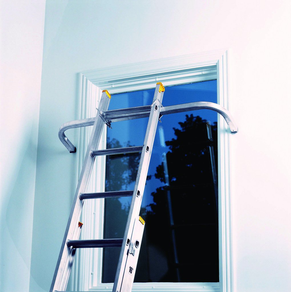 Louisville Ladder FE3216 Fiberglass Extension Ladder 300-Pound Capacity, 16-Foot, Type IA, Orange & LP-2200-00 Stabilizer, Silver