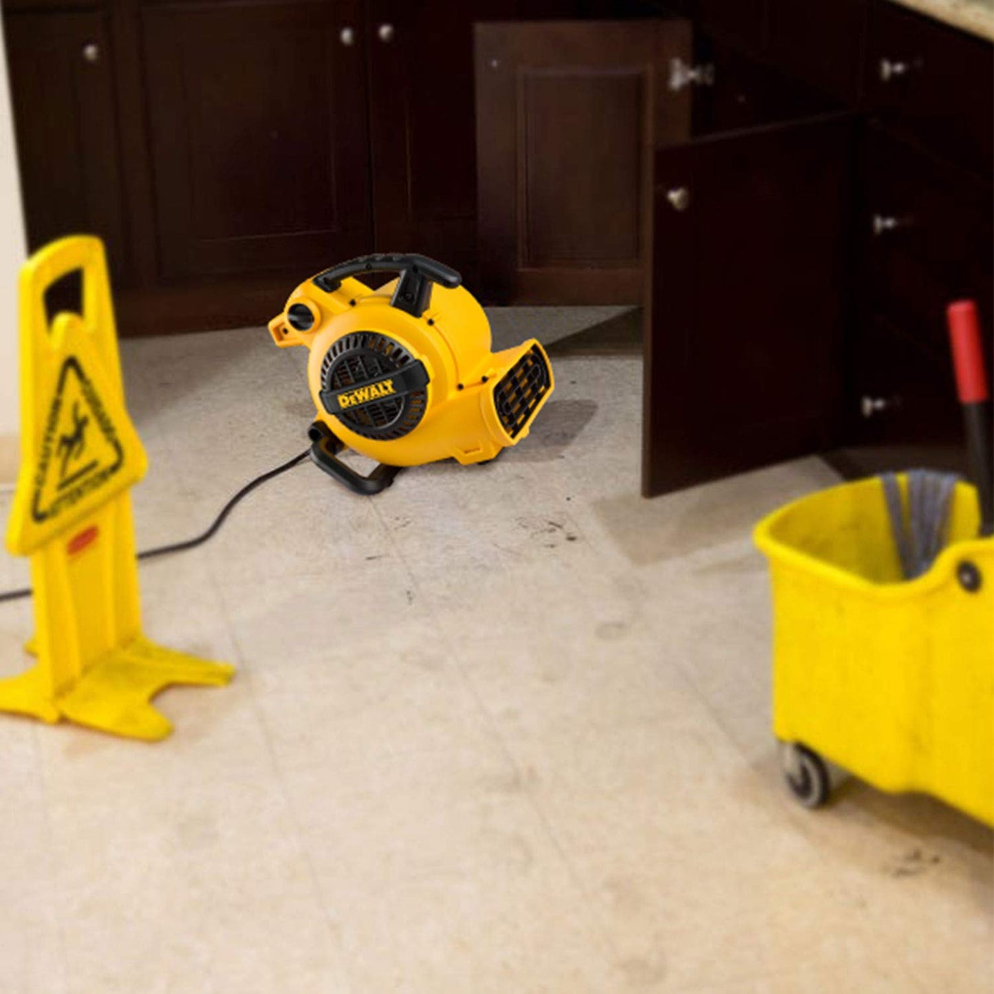 DEWALT Portable Air Mover, 276W 3 Speed Floor Fan, Utility Blower Fan, 1/5 HP 600 CFM Floor Dryer, Carpet Dryer, Floor Fan, Blower, for Janitorial, Home, Commercial Use, DXAM-2260