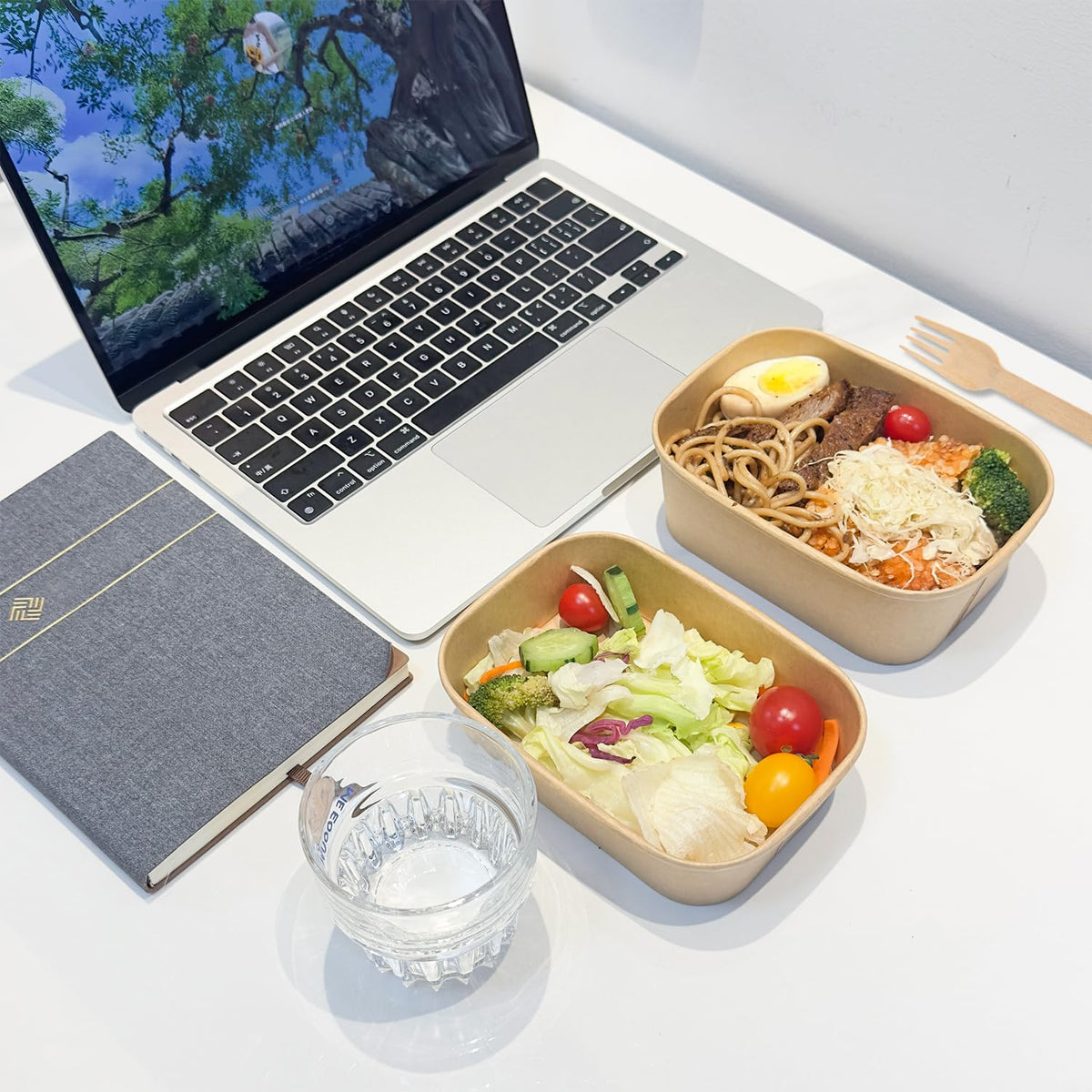 50-Pack 22oz Kraft Paper Bowls Disposable with Lids and Wooden Forks, Disposable Meal Prep Containers Paper Food Prep Containers with Lids, To Go Container for Hot Soup/Salad, Freezer & Microwave Safe