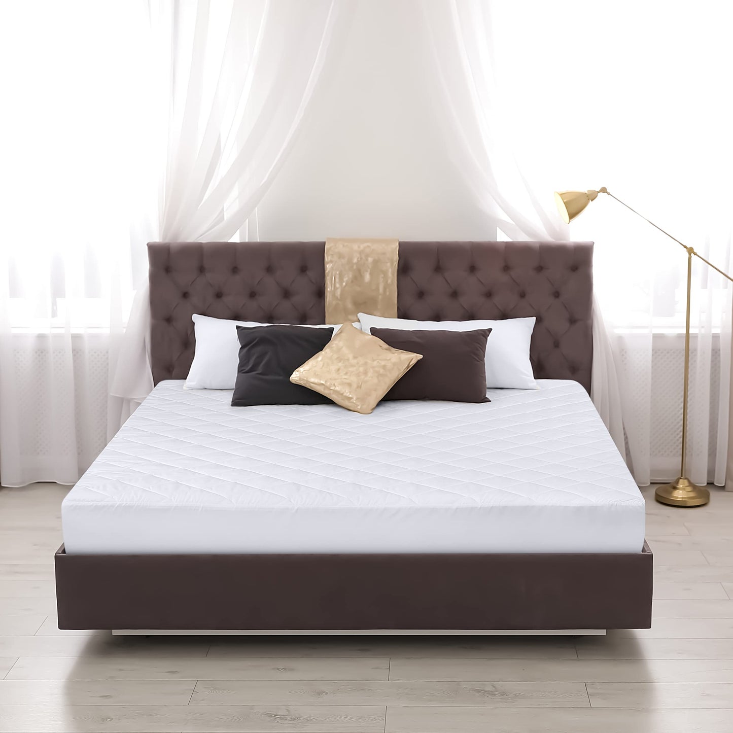 Quilted Fitted Mattress Pad, Twin Mattress Protector Topper with Deep Pocket Stretches up to 16 Inches, Machine Washable Mattress Cover by Utopia Bedding (White)