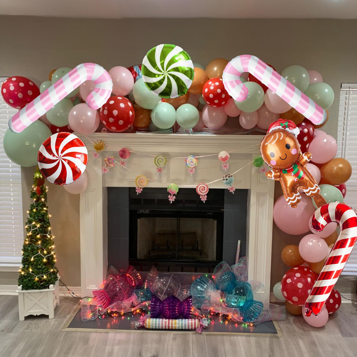 Gingerbread Balloon Arch Garland Kit, 126Pcs Pastel Pink Green Red Brown Christmas Balloon, Gingerbread Man Candy Cane Peppermint Foil Balloon for Christmas Xmas Cookie House New Year Party Decoration