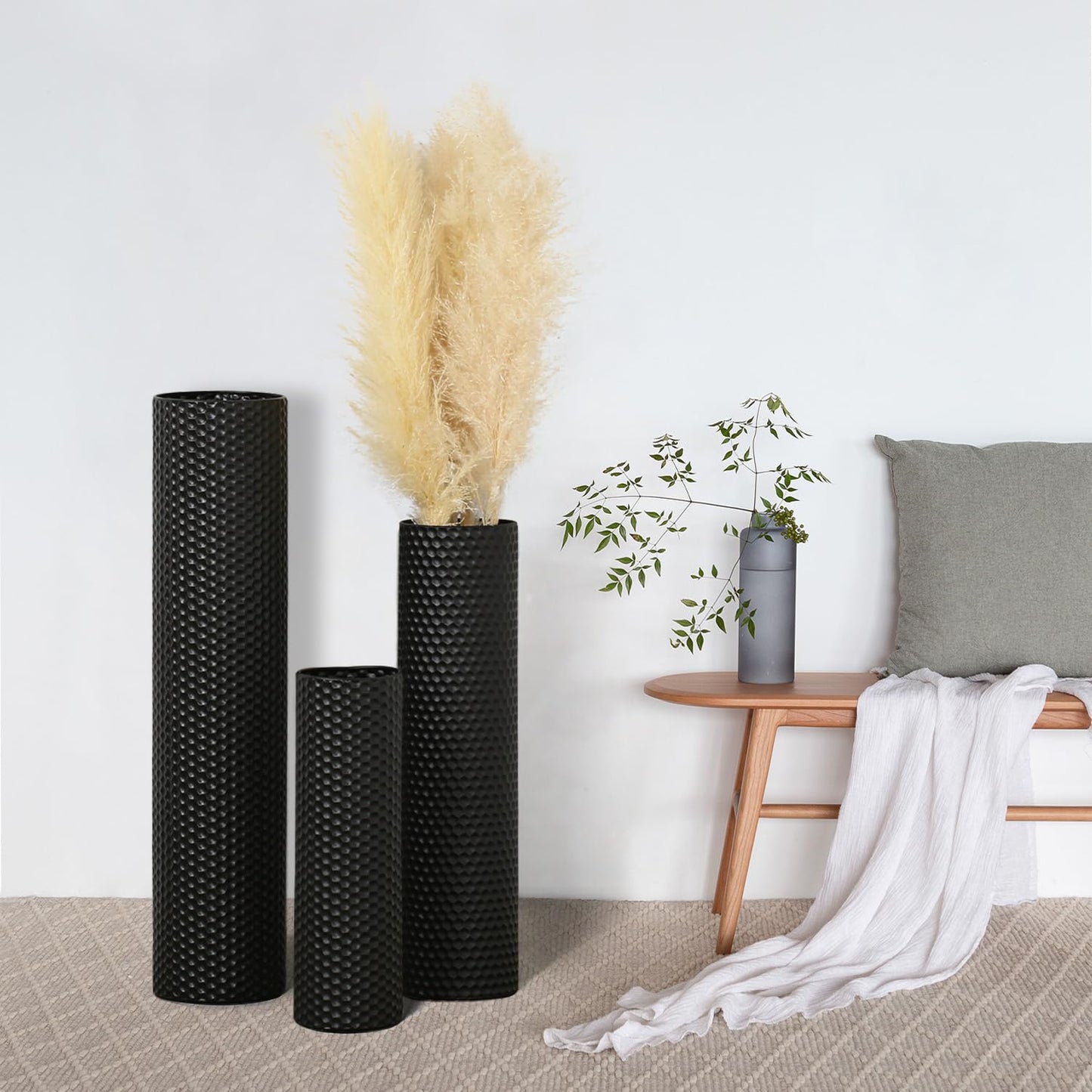Dnnnii Tall Floor Vases Set of 3 - Black Metal Cylinder Vases for Living Room Corner, Modern Honeycomb Texture, Extra Large Standing Decor (Tallest 27.6in, Home Bedroom Dining Decor)