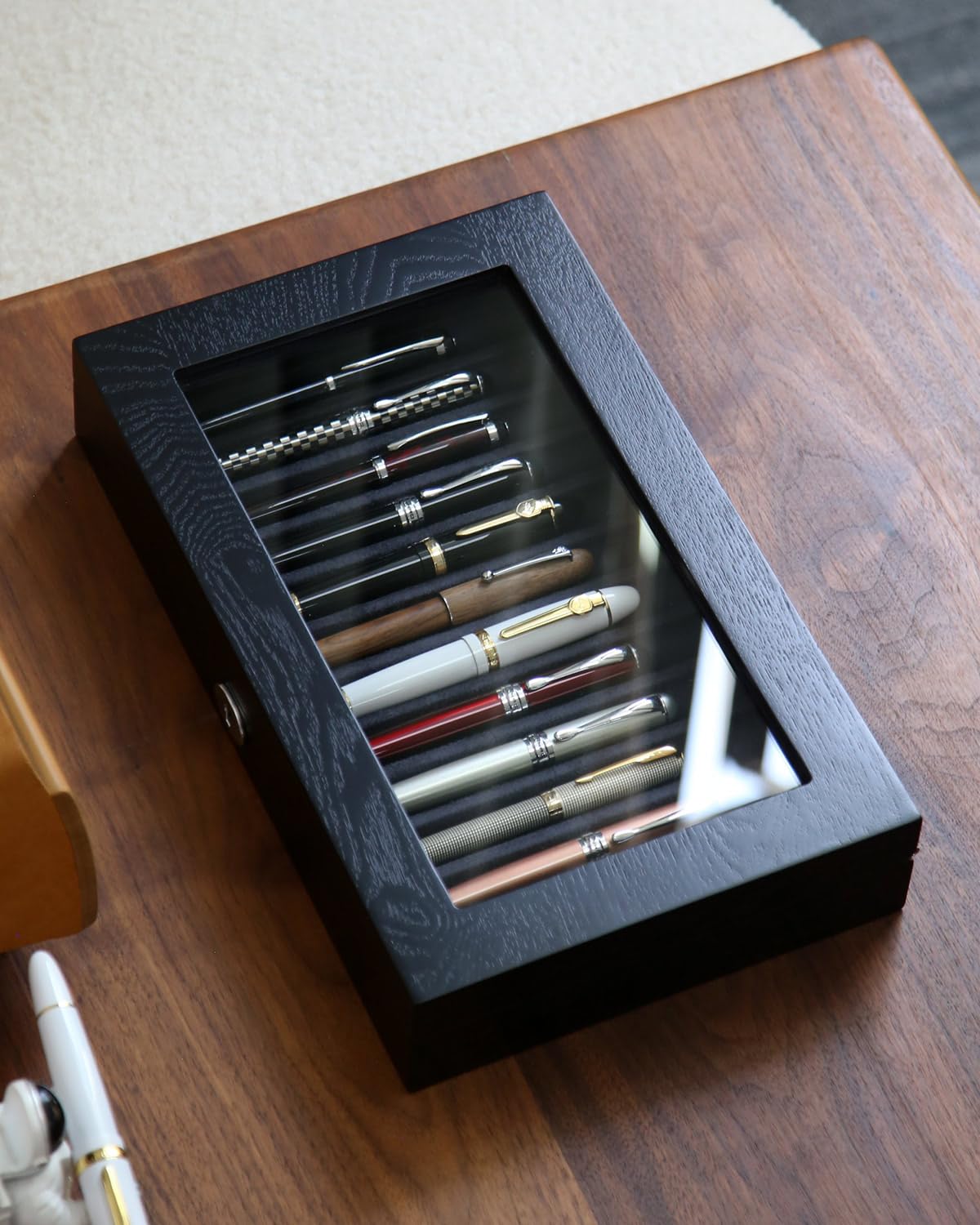 Besforu 12-Slot Fountain Pen Collector Case – Lockable Wooden Organizer with Glass Display Top, Premium Storage Box for Writing Instruments and Gift for Men