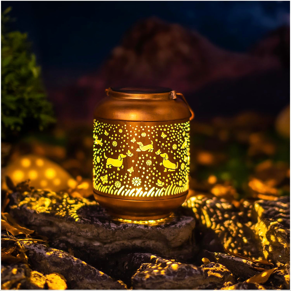 Mothers Day Gifts for Mom,Dachshund Dog Solar Lanterns Outdoor Waterproof Hanging Solar Lights Dog Gifts for Women/Men Metal Decorative LED Lanterns for Garden Decor,Patio,Lawn,Pathway,Yard