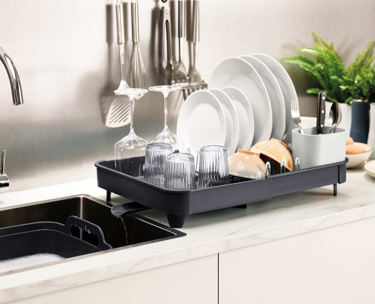Joseph Joseph Extend Expandable Dish Drainer Rack with Removable Cutlery Holder Swivel Draining Spout – Grey