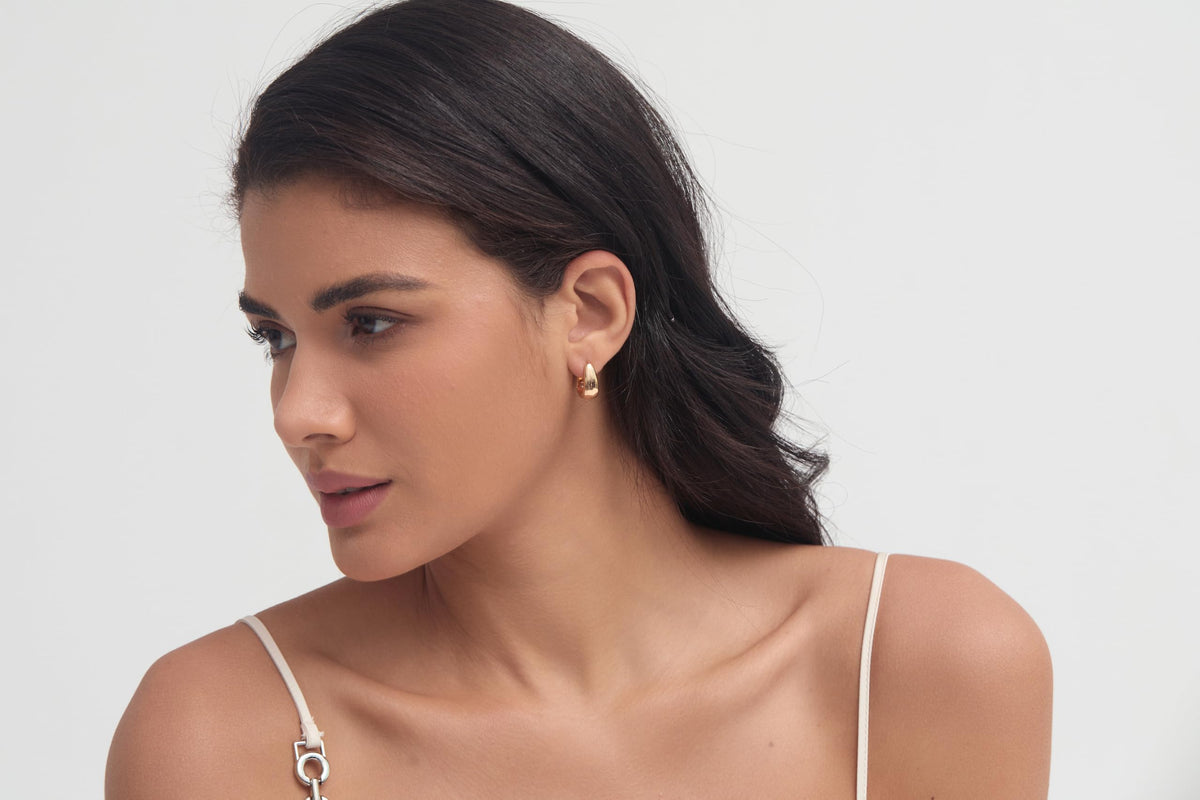 Small Chunky Hoop Earrings for Women 14k Real Gold Plated 925 Sterling Silver Post Small Oval Hoop Earrings Hypoallergenic Thick Huggie Hoops Earrings Jewelry Gifts for Women (gold)