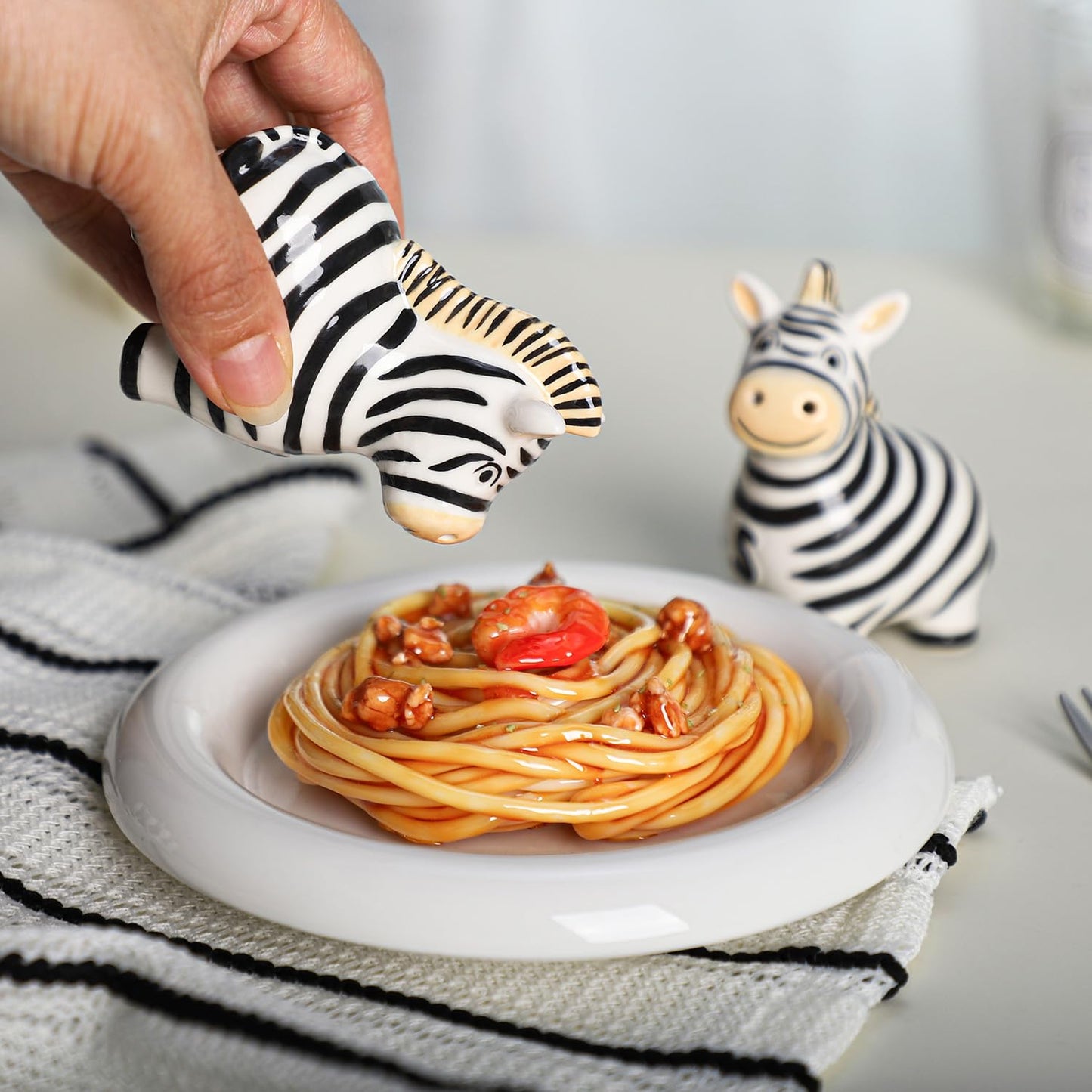 Colias Wing Ceramic Zebra Salt & Pepper Shakers Set, Hand-Painted Zebra Salt and Pepper Shakers-B