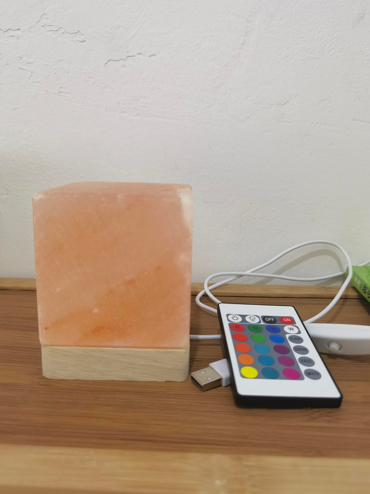 YZYOE USB Colour Gradient Himalayan Salt lamp, Solid Wood Base Atmosphere Decoration Square Salt lamp with Remote Control, Natural Crystal Stone Bedside Night Light, Handmade Crafts.