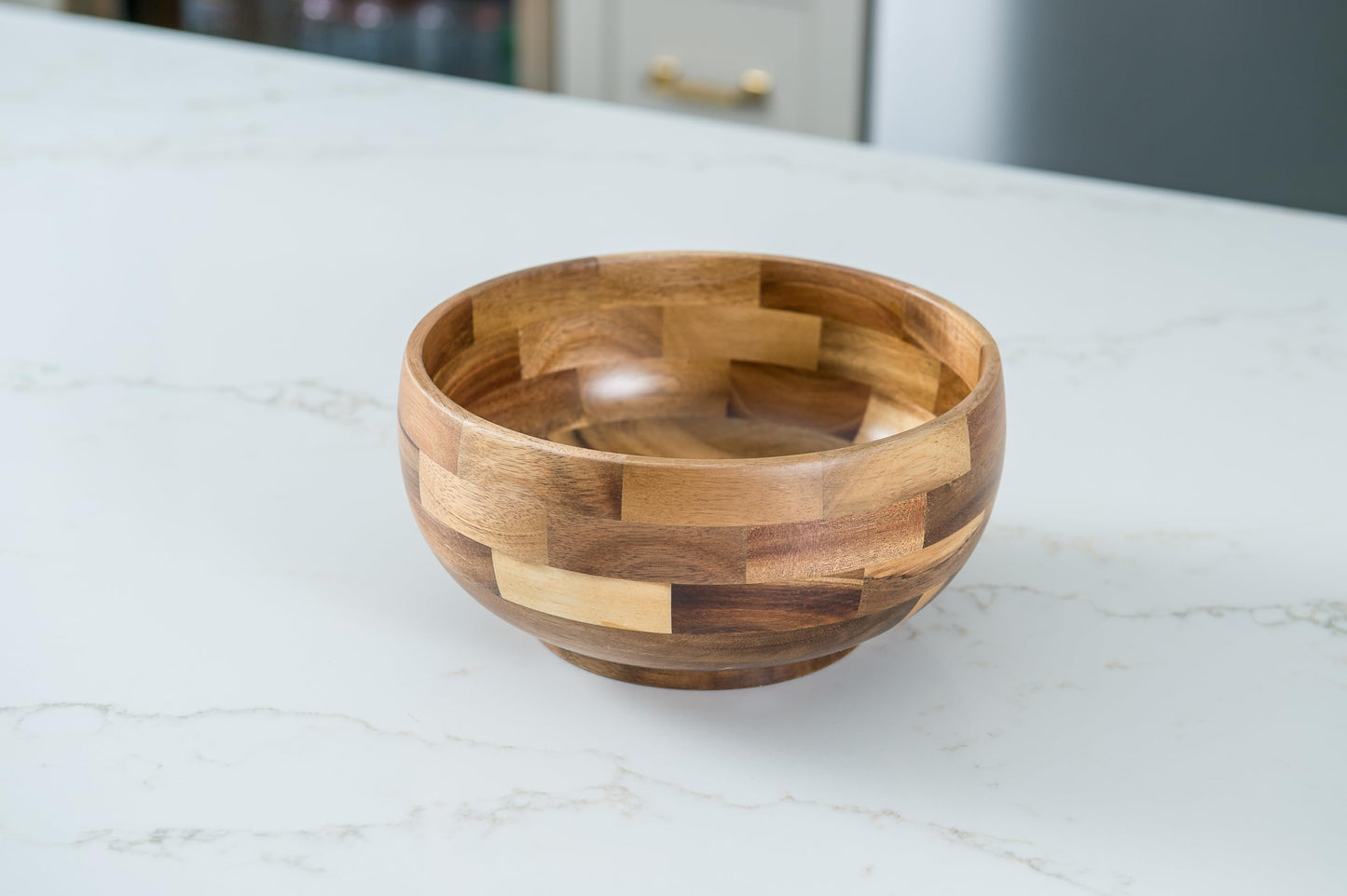 Lipper International Acacia Round Serving Bowl for Pasta, Fruits, Salads, or Popcorn, 8" Diameter x 3.25" Height, Single Bowl