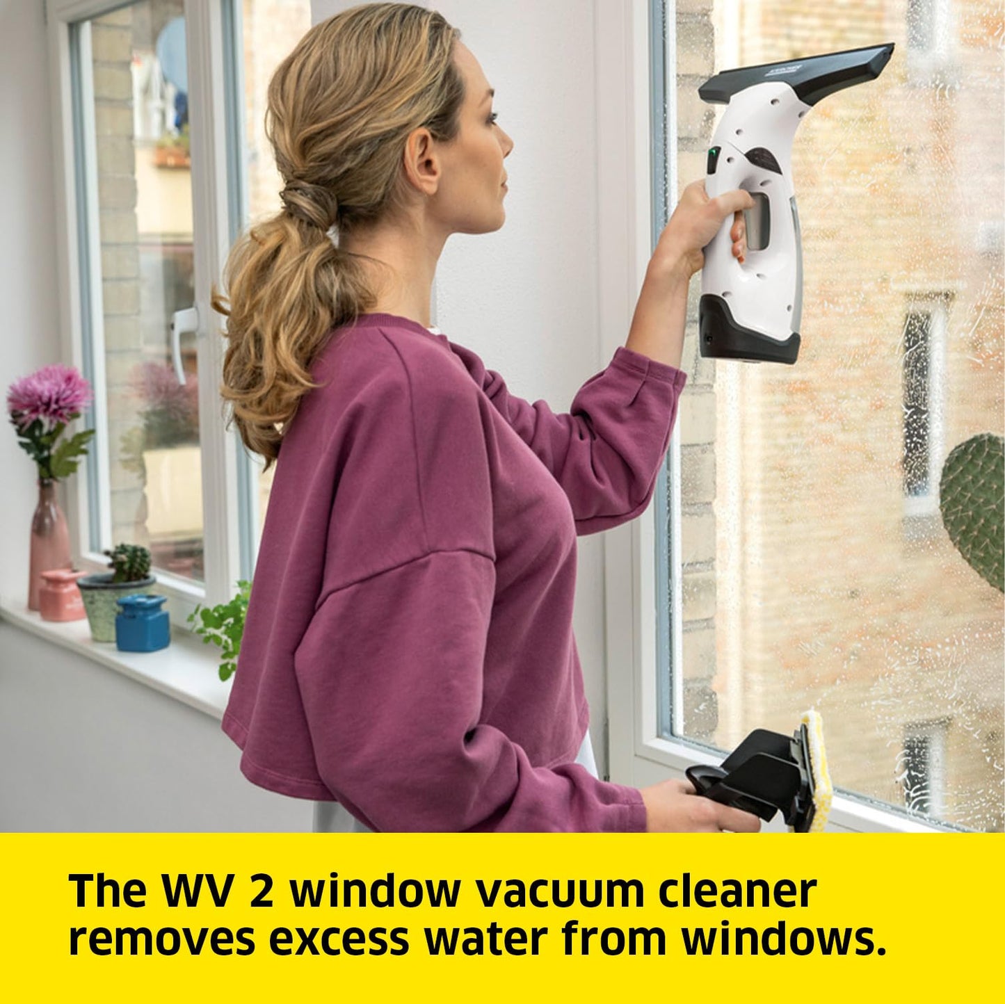 Kärcher Window Vac WV 2 Plus, Battery Running Time: 35 min, LED Display for Battery Status, Suction Nozzle: 280 mm, Spray Bottle with Microfibre Cloth, 20 ml Window Cleaner Concentrate