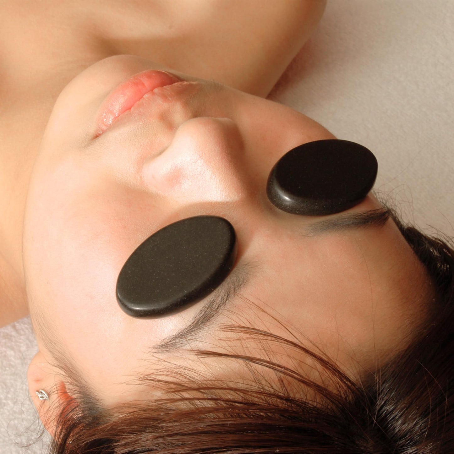 8-Piece Basalt Hot Stone Set for Toes – Natural Black Massage Stones for Spa, Relaxation & Healing – Skin Care Heating Tools for Foot Therapy