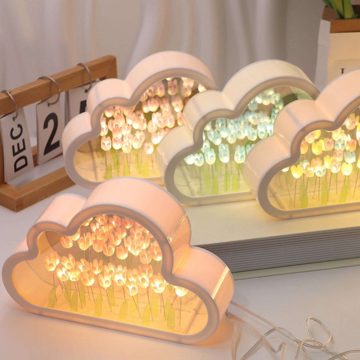 ITOWNKN Unique Tulip Lamp Cloud Night Light, Fully Assembled Infinity Flowers Mirror, USB Powered Home Decoration Table Lamp, Aesthetic Room Decor Gifts for Teen Girls Kids (Pink)