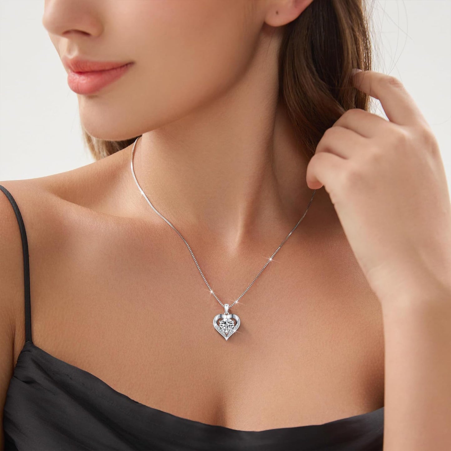 Gifts for Women Jewelry Set, 925 Silver Moissanite Necklace, Gold Watch Stainless Steel Bangle with Eternal Roses Wooden Gift Box Ideal for Mother's Day Birthday Anniversary Christmas Valentine's Day Wife Gift
