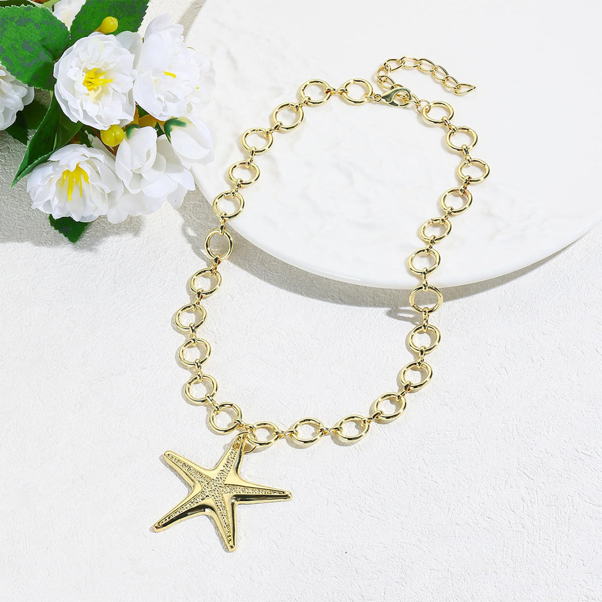 bike8 Gold Starfish Necklace for Women Chunky Big Starfishs Pendant Necklace Summer Beach Ocean Statement Jewelry Outfits Accessories (O-chain starfish)