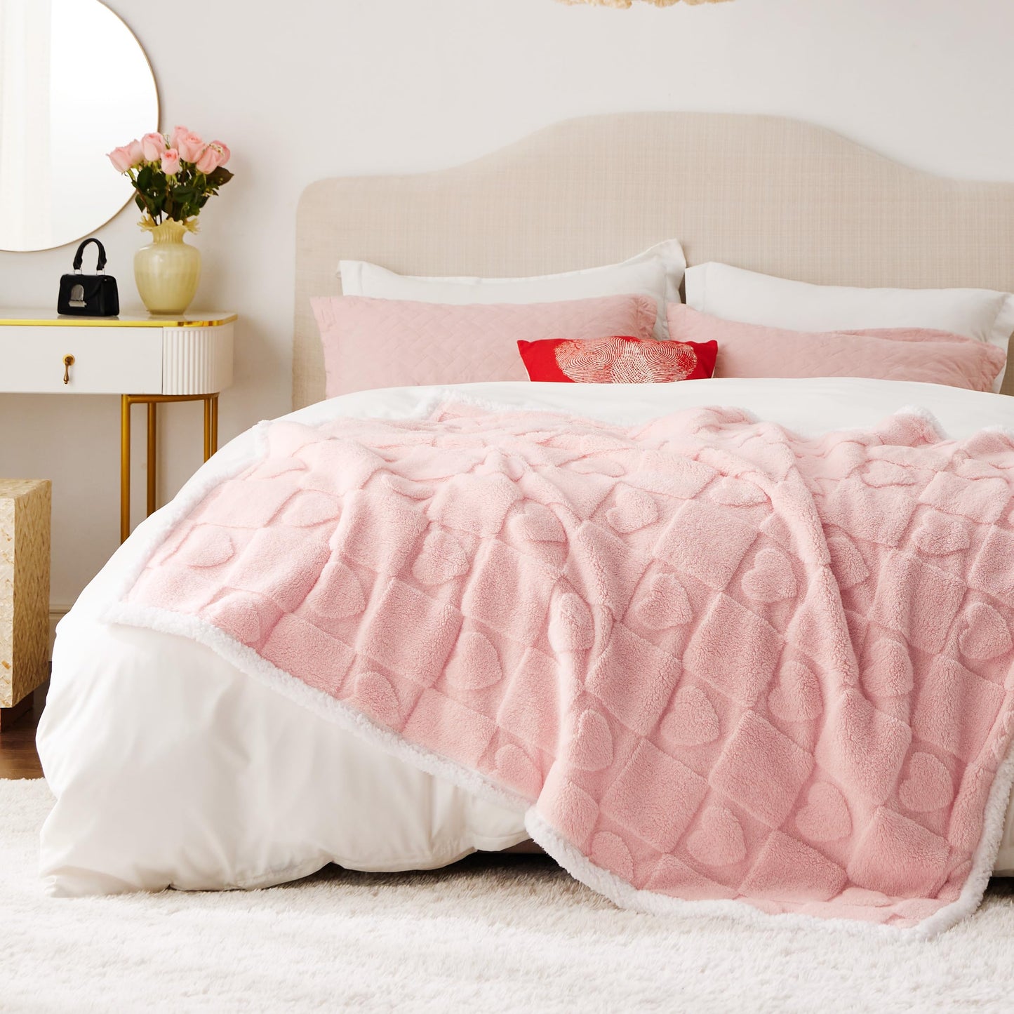 Bedsure Valentines Day Throw Blanket - Soft and Warm Sherpa Heart Throws Valentines Day Decor Gifts for Her, Love Pink 50"x60"