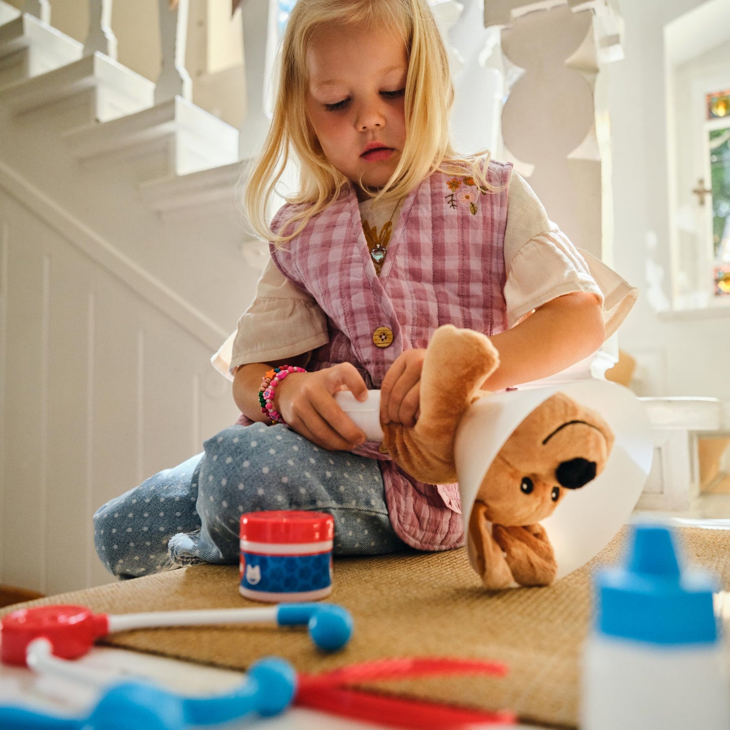 Melissa & Doug Pet Vet Set for Kids Toys | Pretend Play Vet Kit for Kids | Dog & Cat Plush Stuffed Animal Toys for 3 Year Old Gifts | Role Play Toys for 3+ Year Old Girls or Boys 3-6