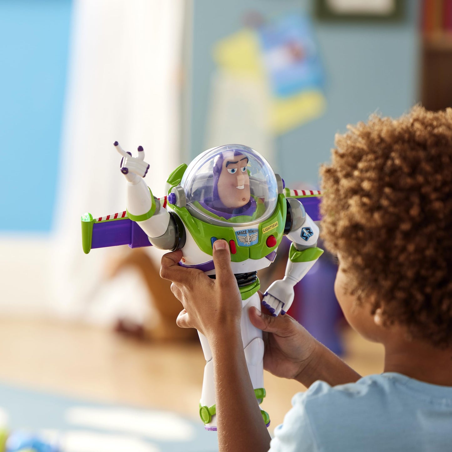 Disney Store Official Buzz Lightyear Interactive Talking Action Figure, Pixar's Toy Story, 36cm/14”, Space Ranger Toy Featuring 15+ English Phrases, Interacts with Other Characters, Ages 3+