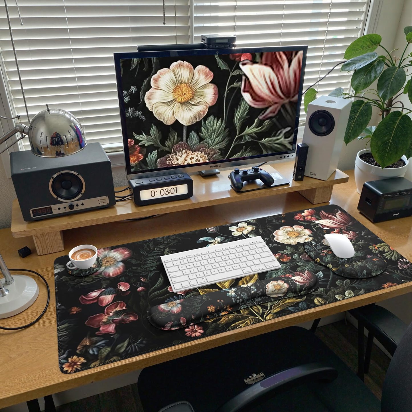 iCasso Desk Cover Mat, 4in1 Floral Large Mouse Pad with Wrist Rest, Desk Matt for Desktop, Anti-Slip XXL Big Computer Ergonomic Mousepad with Wrist Support for Keyboard and Mouse (Elegant Flowers)