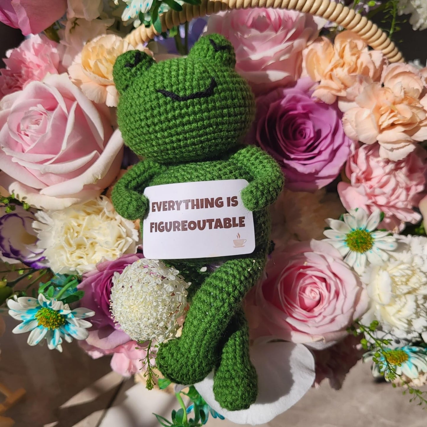 LUDEONA Inspirational Frog Desk Decor - Everything is Figureoutable Emotional Support Frog, Funny Coworker Gift for Women Men, Crochet Frog Plush with Mini Chair & Umbrella, Office Relaxation Gift