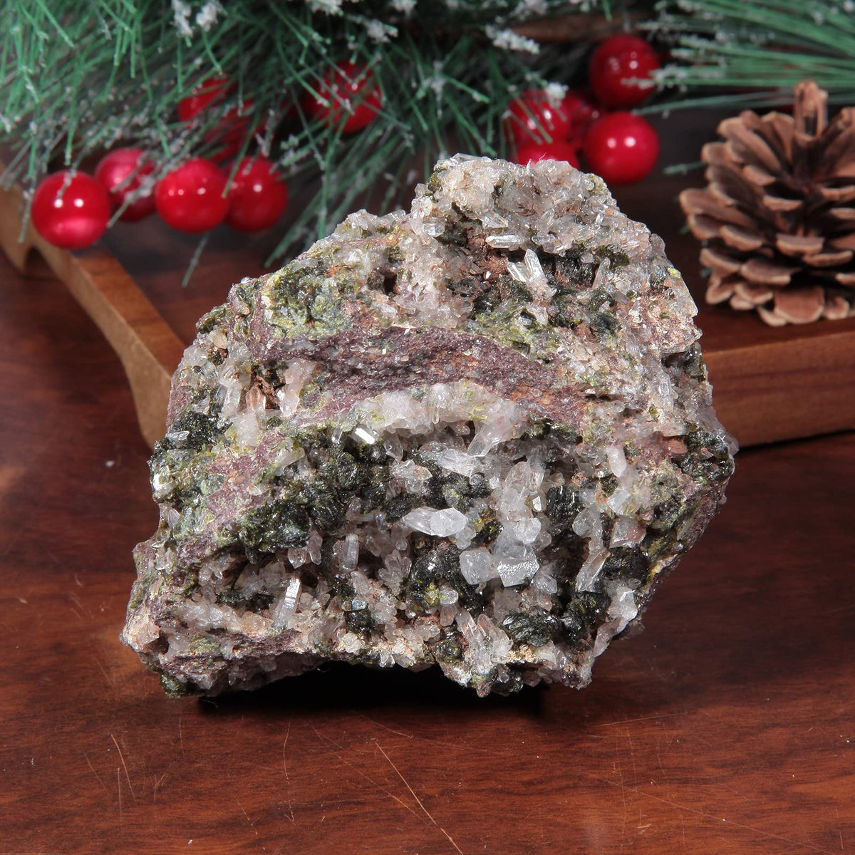 Nupuyai Natural Rough Epidote Stone for Home Decoration, Irregular Epidote Raw Crystal Cluster Specimen for Healing Reiki Balancing Meditation Yoga, 500-599g
