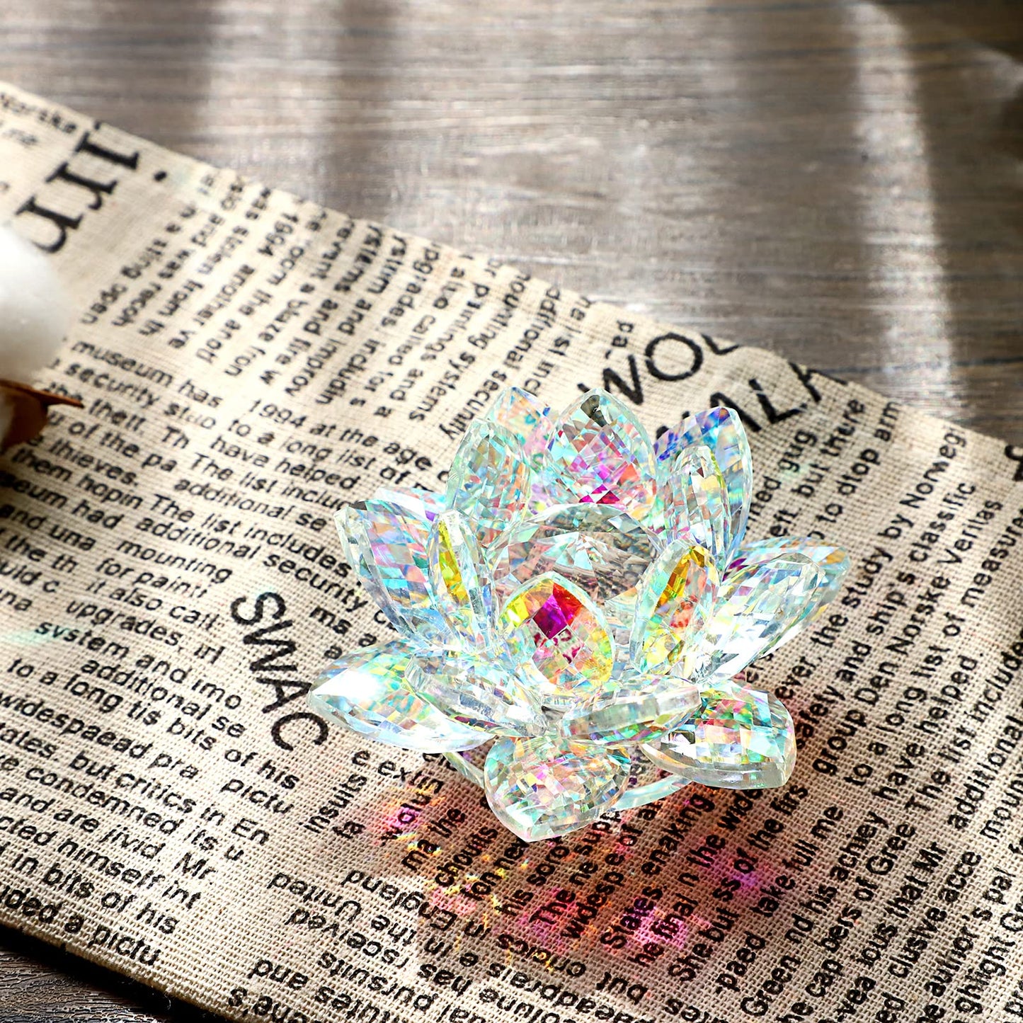 OwnMy 3 Inch Sparkle Crystal Lotus Flower Figurines Decorative Lotus Flower Ornament, Glass Lotus Feng Shui Decor Crystal Flower Paperweight for Home Office Tabletop Centerpieces