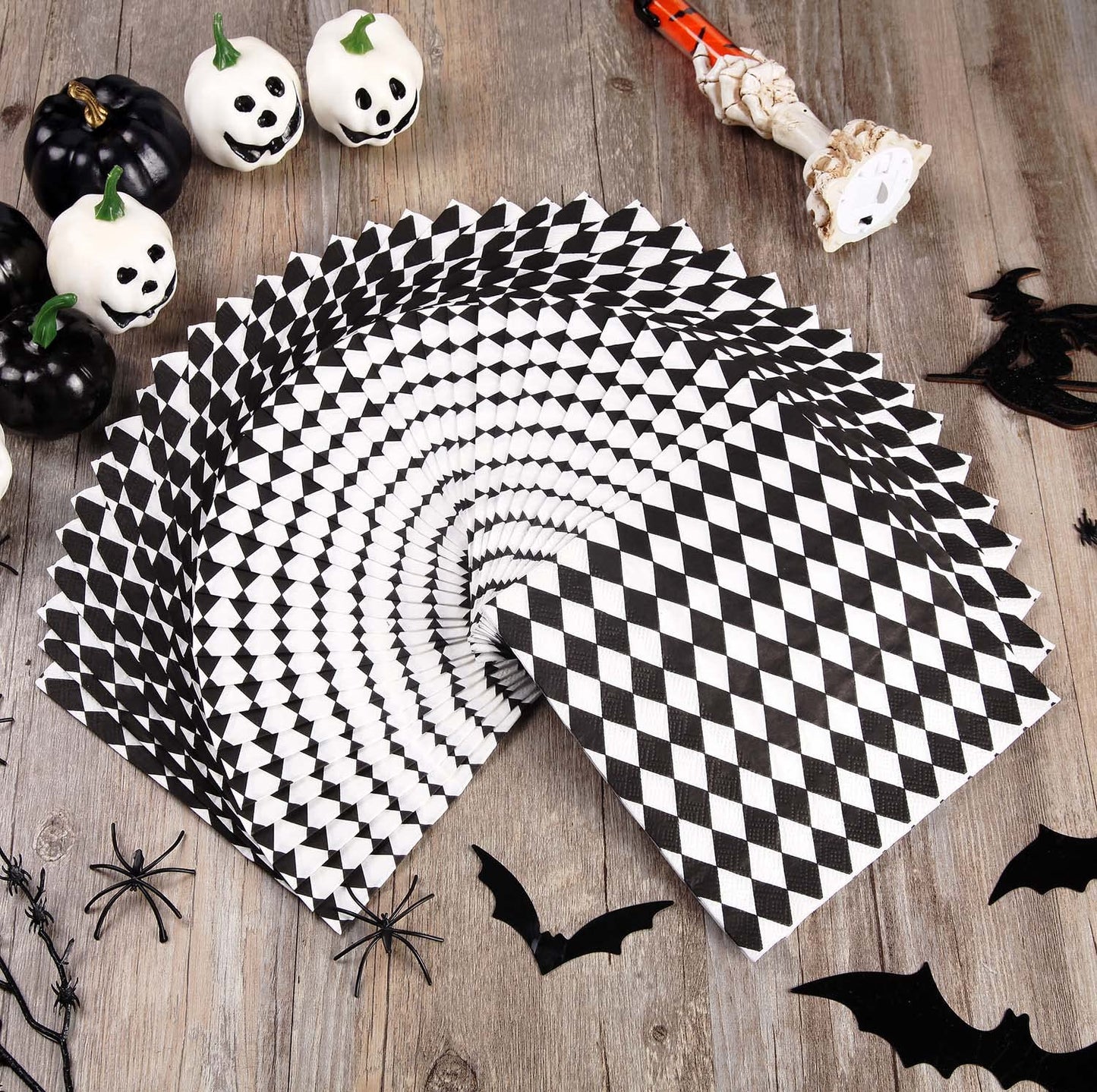 Quera 50 Pack Black White Plaid Paper Napkins Party Supplies Halloween Paper Napkins Clown Cocktail Napkins Perfect For Halloween Dinner Party Decoration 6.5'' X 6.5''