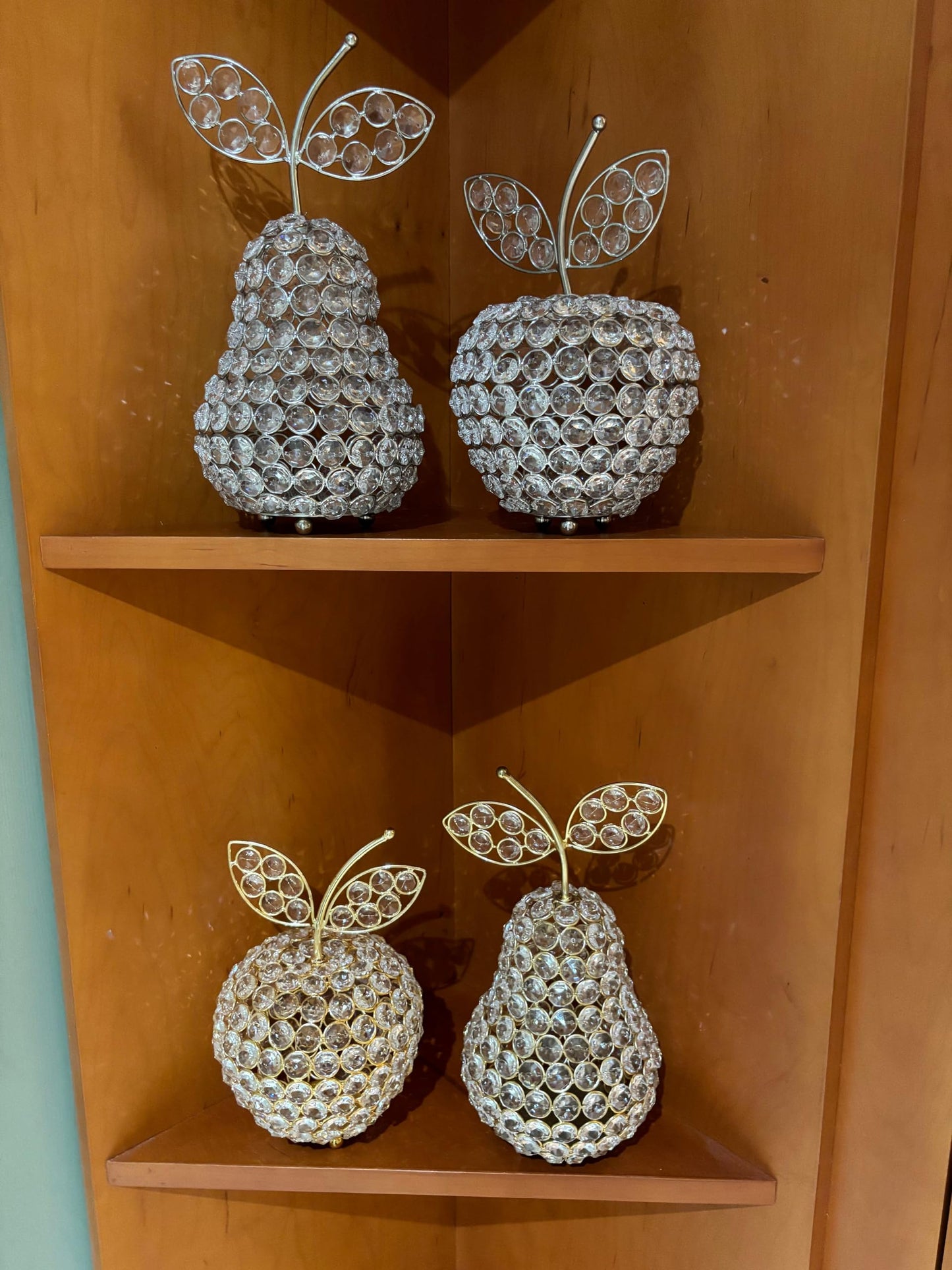 Manzana Cristal Silver Pear, Crystal Silver Pear, Pear Figurine, Artificial Fruit Ornament Table Decor, Crystal Pear Gift, Shiny, Beautiful, Tabletop, Home or Office, Decor, Accents