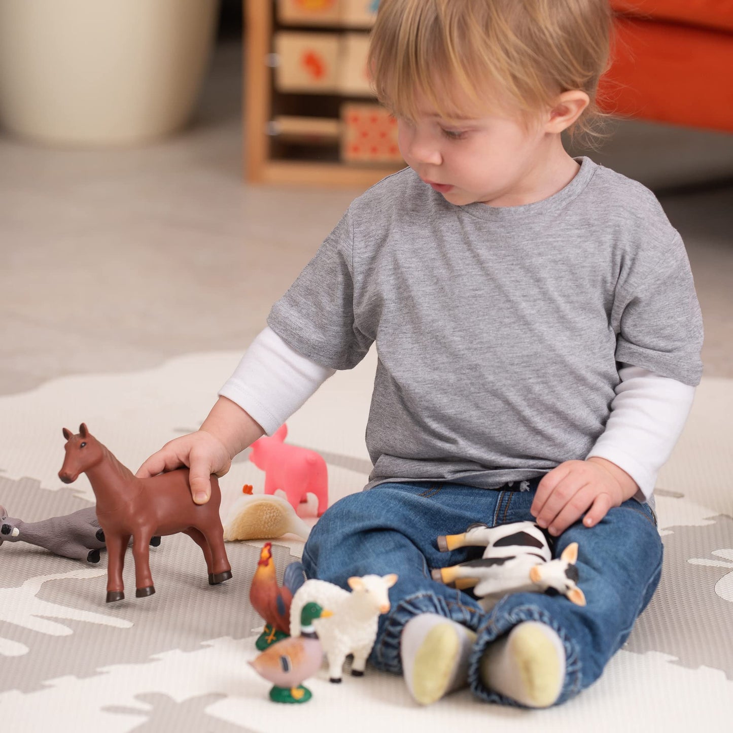 Learning Minds Set of 8 Jumbo Farm Animal Figures - Farm Animals For 1, 2, 3 Year Olds - Toy Animals For Kids Age 18 Months Plus - Toys For 1 Year Old Boys