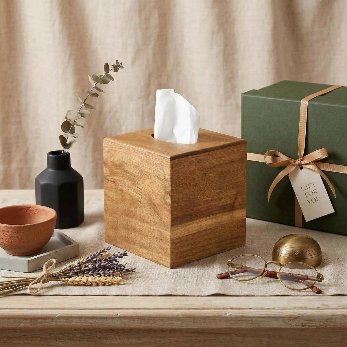 Chicvilla Tissue Box Cover Square, Acacia Wood Tissue Box Holder with Slide-Out Bottom, Wooden Tissue Box Cover Cube for Bathroom, Bedroom, Dinner Table, 5.5 x 5.5 x 6.1 inches