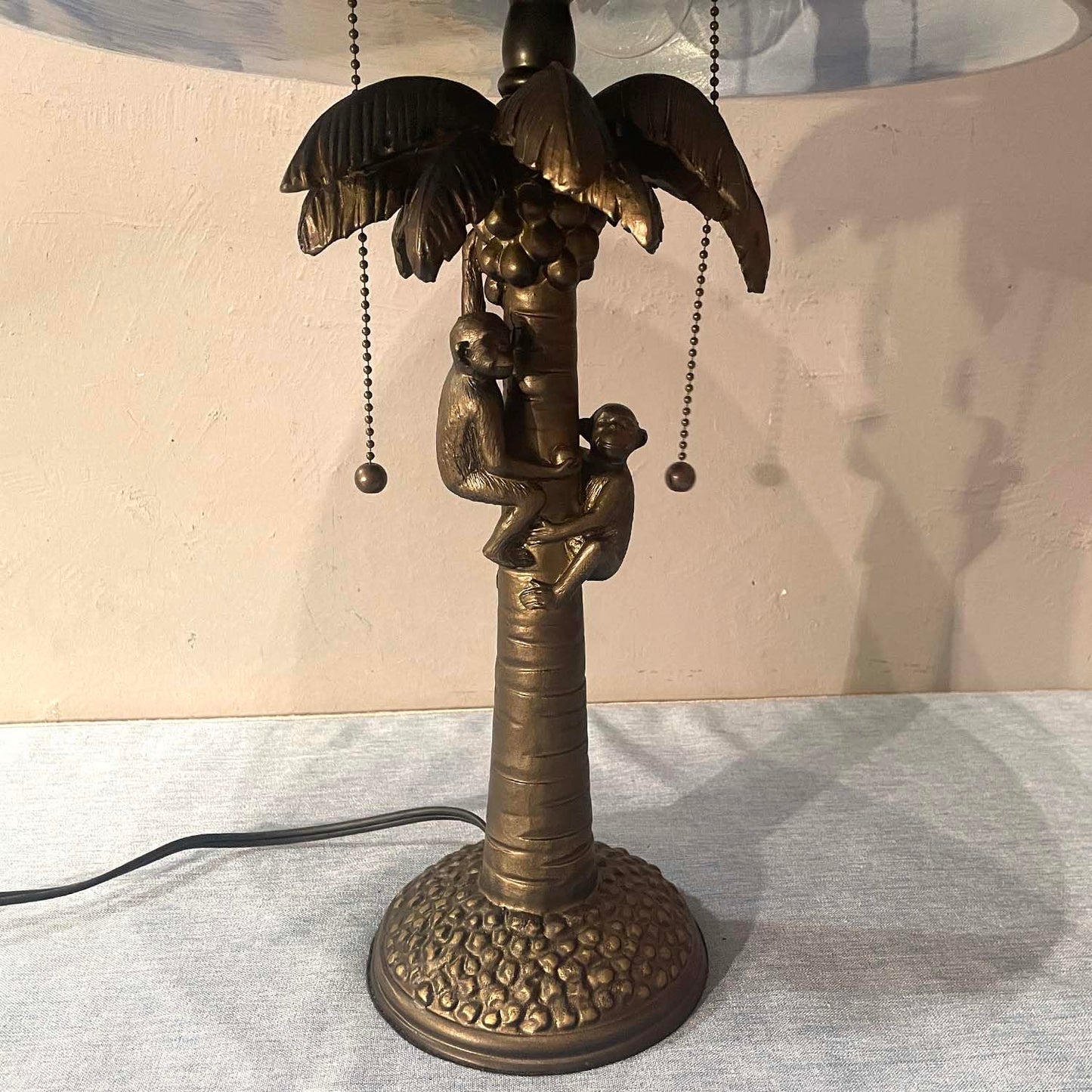 Bieye L10944 Coconut Trees Tropical Beach Hand-Painted Glass Table Lamp with Monkeys Harvesting Coconuts Lamp Base for Home Decor