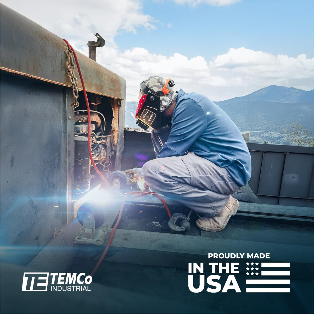 TEMCo 4 Gauge AWG 100 Ft Black Flexible Pure Copper Made in USA Welding Cable Battery Wire - Heavy Duty Solar, Inverter, Car, RV, Truck