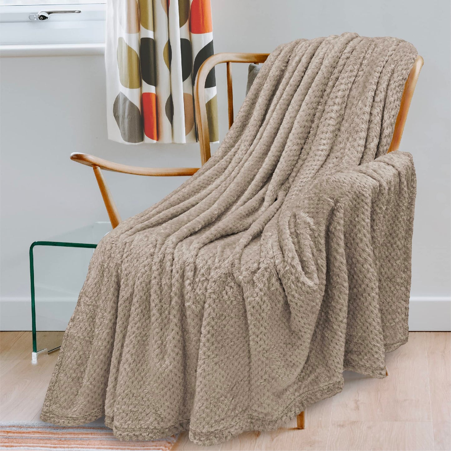 PAVILIA Taupe Tan Fleece Throw Blanket for Couch Sofa Bed, Soft Fuzzy Waffle Jacquard Microfiber, Warm Lightweight Fade-Resistant Decorative All Season Throw, 50x60
