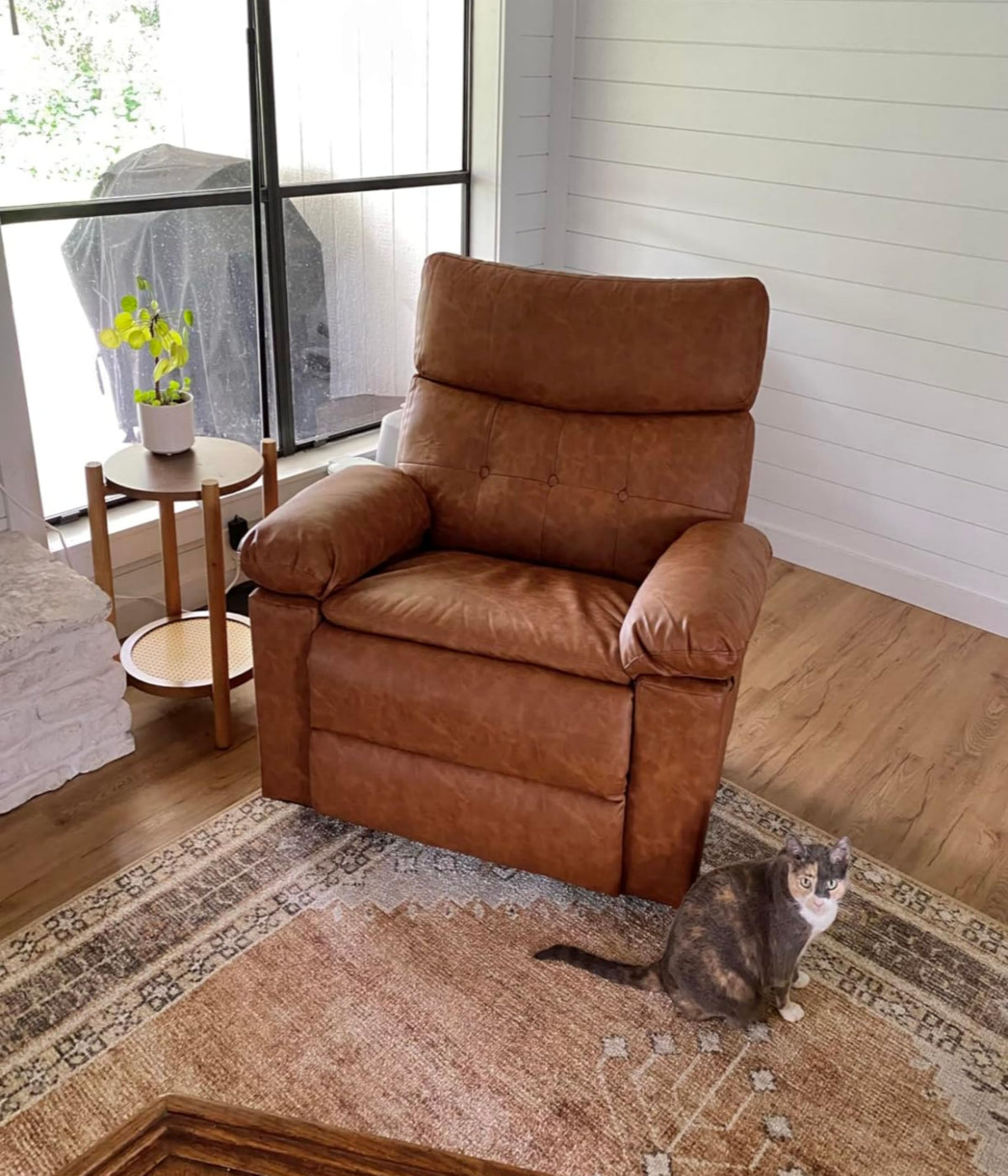 Garvee Oversized Swivel Rocker Recliner Chair - Heat and Massage, Leather Manual Recliner for Adults, Lazy Chair with Comfort Arms and Back Single Sofa for Living Room