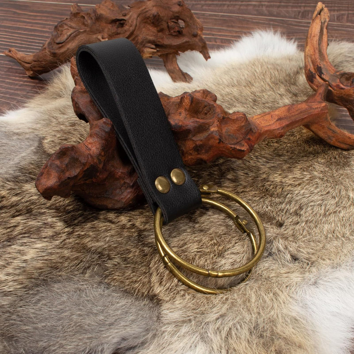 Medieval Back Sword Frog Holder Bracers Belt and Belt Pouch Viking Warrior Costume Renaissance Accessory Cosplay Props (Black)
