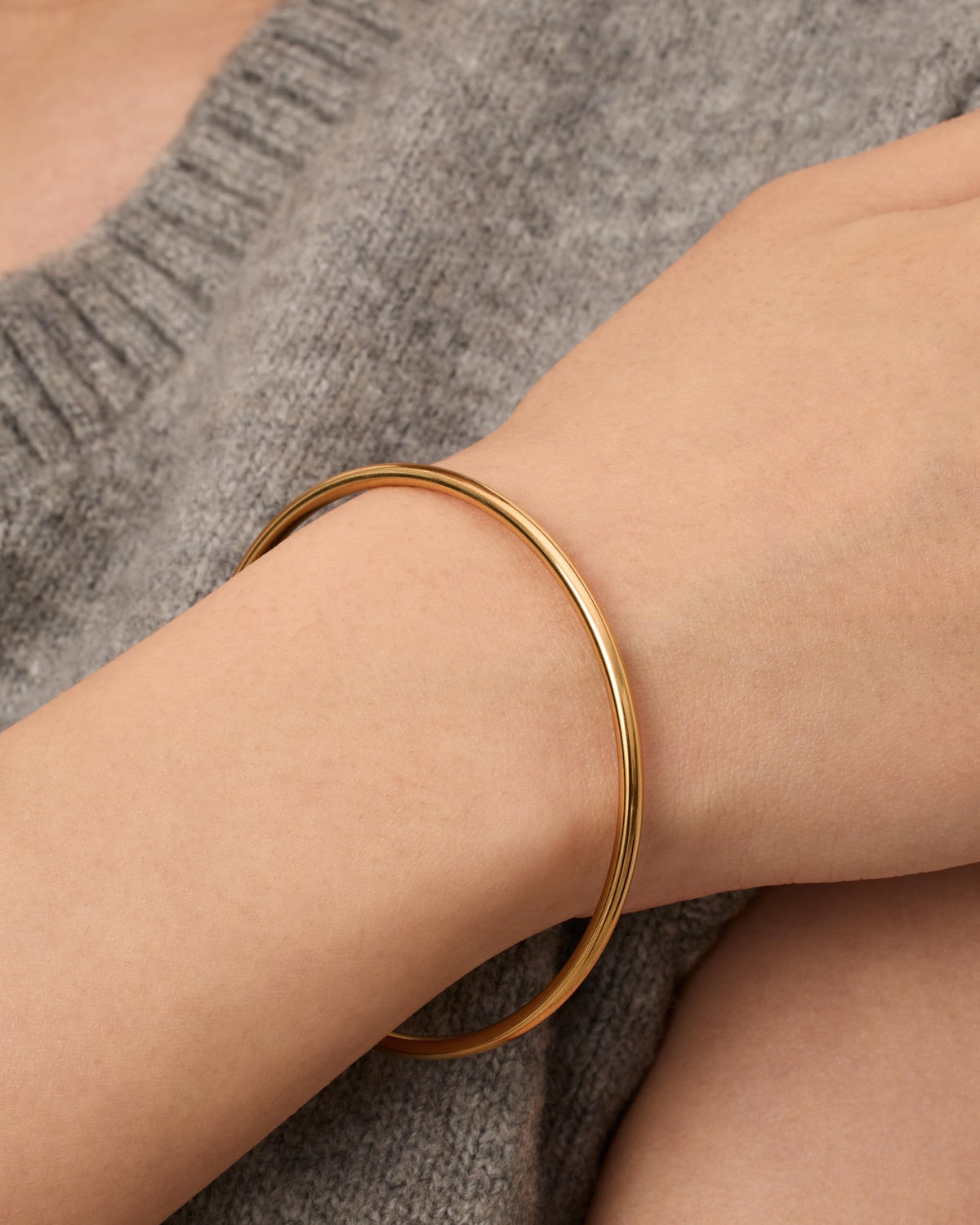PAVOI Stainless Steel Bangle Bracelet for Women | Classic Lightweight Stacking Bracelet | Small/Medium Size