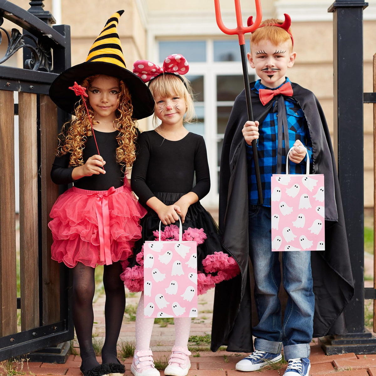 Resholder 24 Set Halloween You've Been Booed Ghost Paper Gift Treat Bag Kit with 24 Boo Gift Bags 24 Cardstock 24 We've Been Booed Doorknob Hangers 24 Envelopes for Neighbors Friends(Pink Ghost)