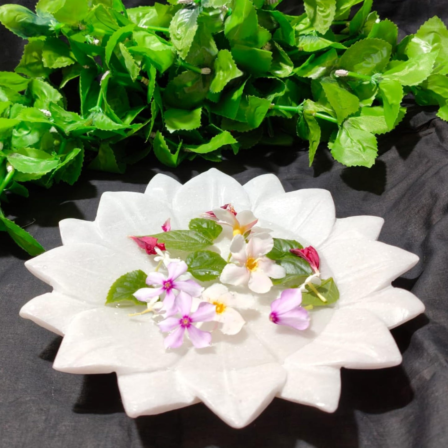 Marble Ruffle Bowl 6 Inch – Handcrafted White Marble Decorative Bowl | Elegant Curved Edge Stone Bowl for Office Desk, Dining Table, Jewelry, Keys & Fruit | Housewarming & Wedding Gift Home Decor