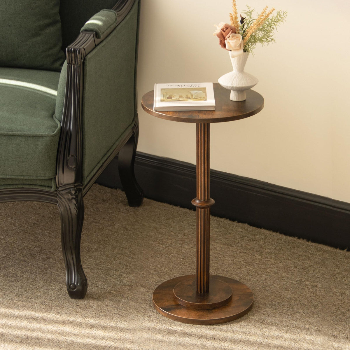 MaxSmeo Drink Table, Small Side Table for Small Spaces, Modern Round End Table with Fluted Wood Leg, Rustic Brown