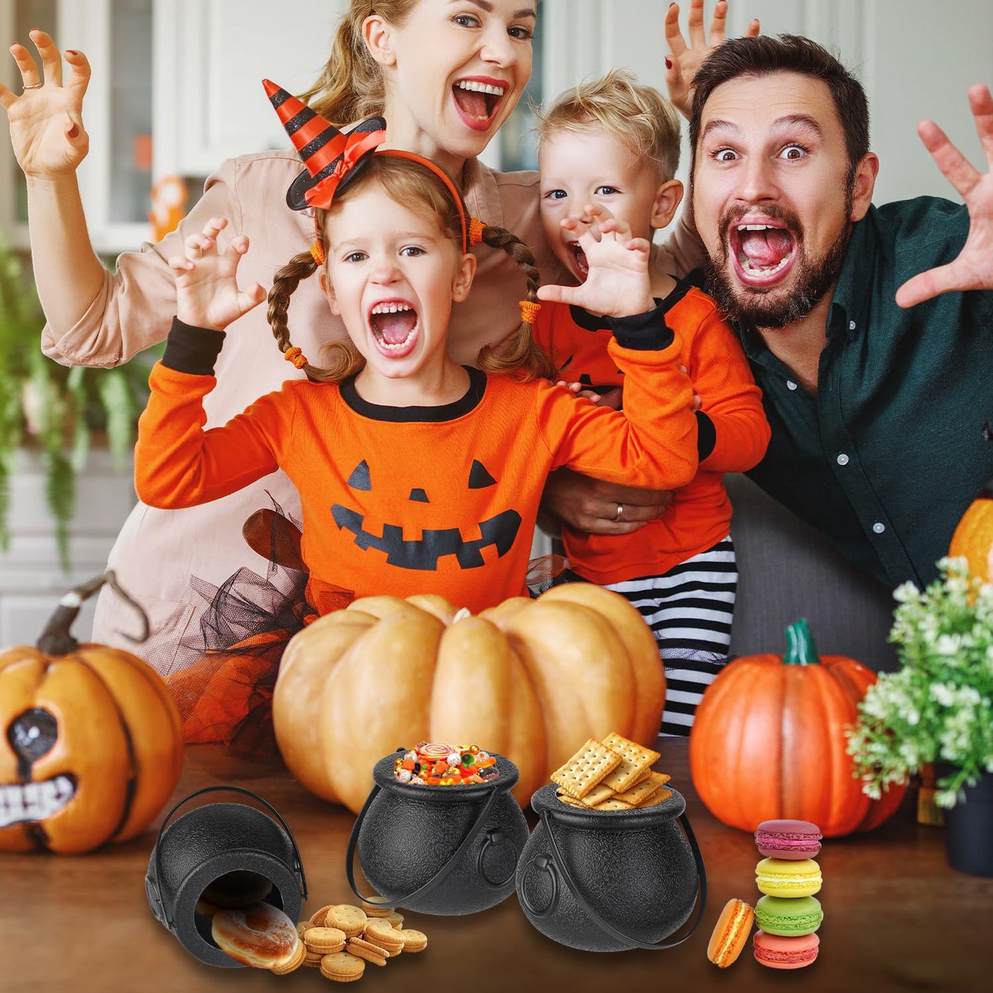 Junware 12pcs Mini Cauldrons with Handle Halloween, Witch Mini Cauldron Multi-purposed, Plastic Cauldron Candy Holder for Halloween & St. Patrick’s Day Party Favors Decor, Halloween Pot