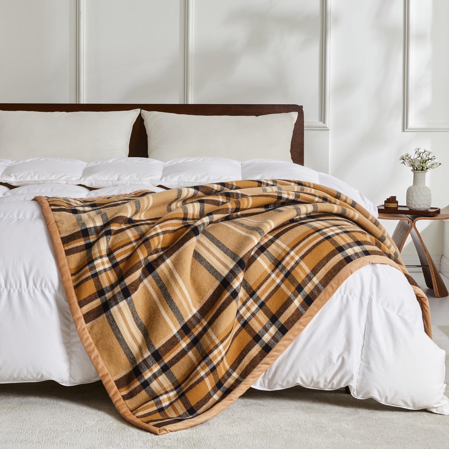 ALPHA HOME Soft Throw Blankets for Couch Bed, Warm Gifts for Women Men Pet Christmas