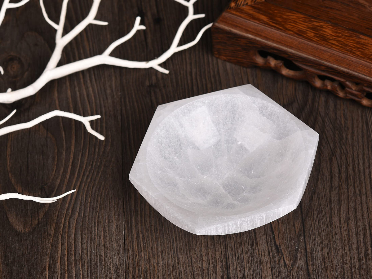 AMOYSTONE Natural Hexagon Selenite Bowl for Crystals 4'' Energy Cleansing Plate for Healing Meditation and Spiritual Home Decor